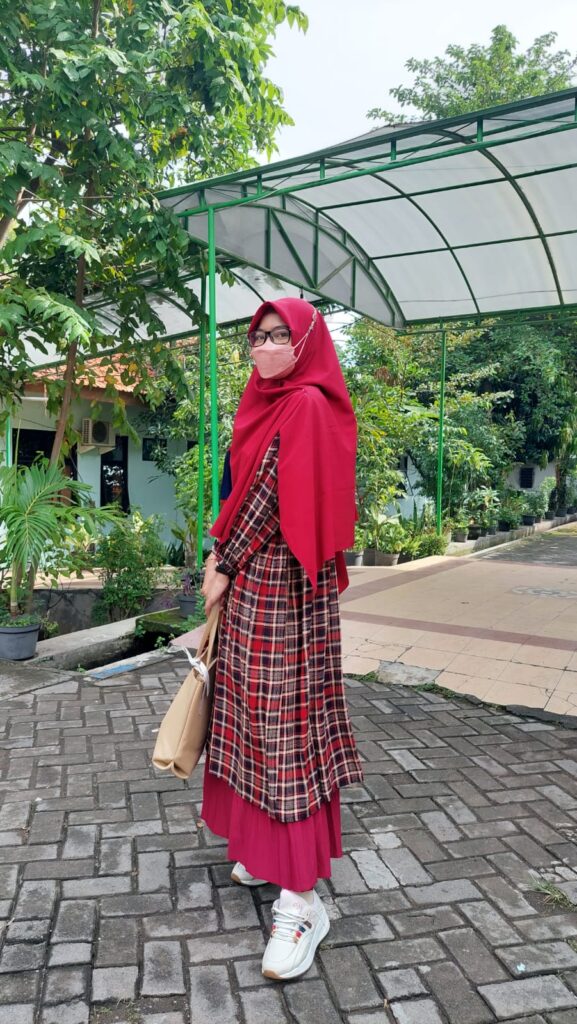 OOTD HIjab Tunik Syari